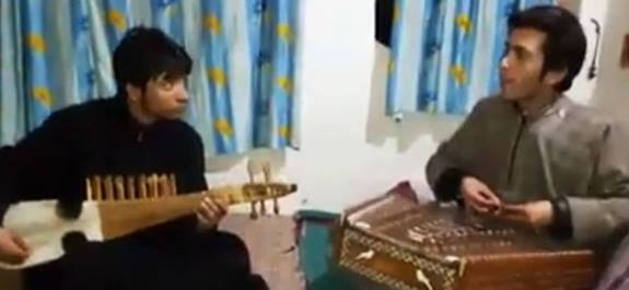 The Young Kashmiri Lads Add Respect to Pakistani Anthem