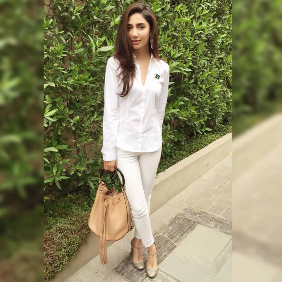 6-biography-of-actress-mahira-khan-6