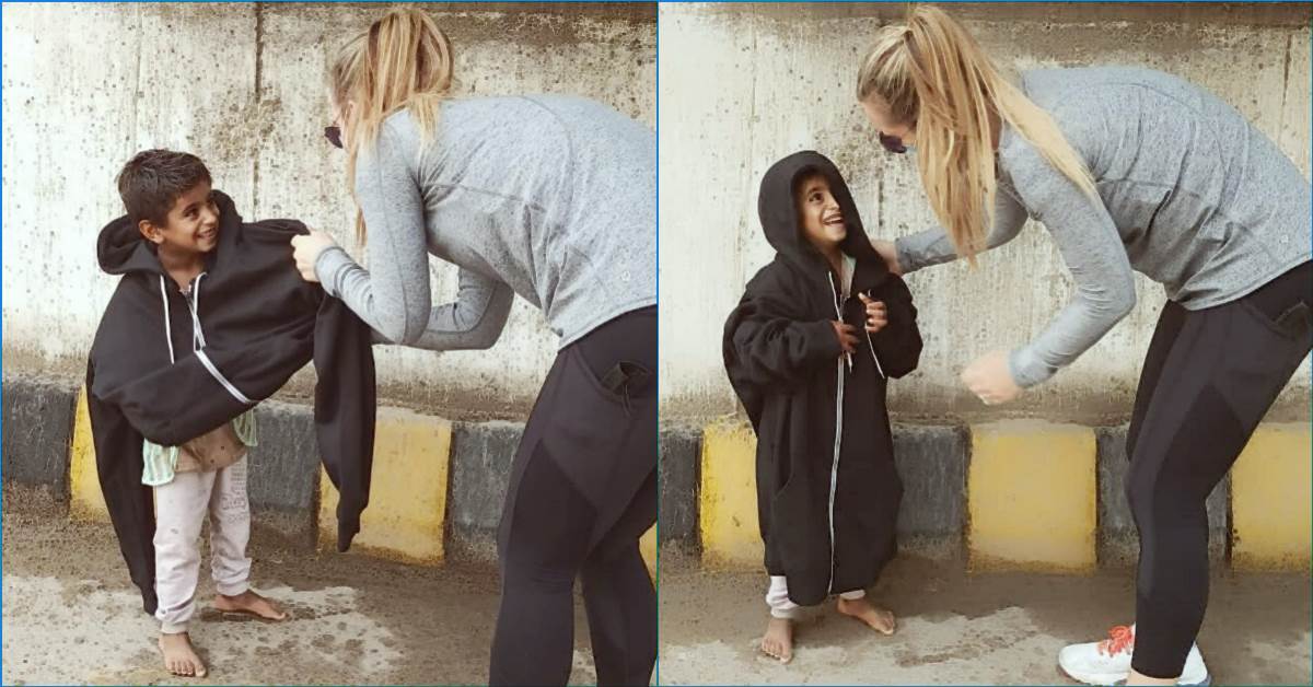 Our fave Bhabi Shaniera Akram distributes warm clothes after Karachi rain, urges others to do the same